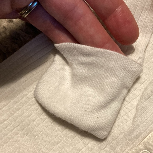 3/$10 Gap whitish/beigish button up organic cotton footed sleeper. - Picture 6 of 9